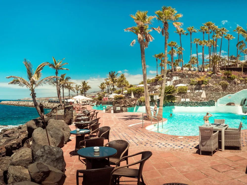 Hotell Jardin Tropical: Beach club & subtropisk trädgård – nära till allt!