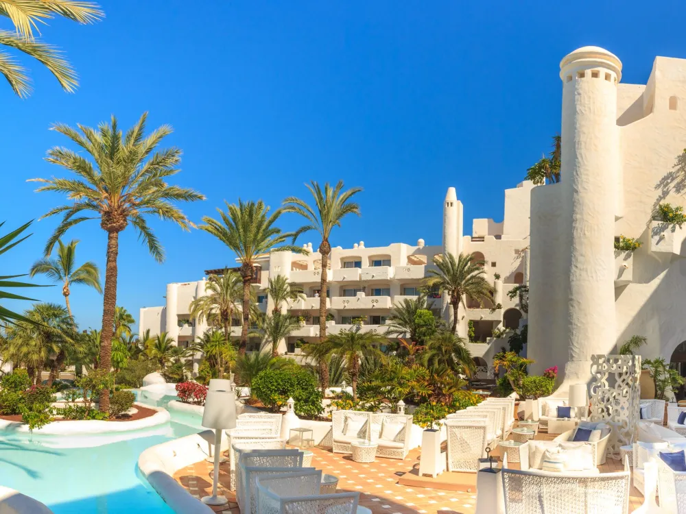 Hotell Jardin Tropical: Beach club & subtropisk trädgård – nära till allt!