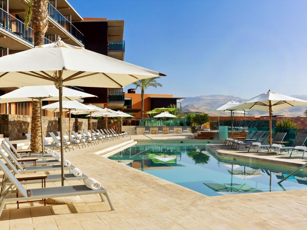 Poolområdet på Hotell Sheraton Gran Canaria Salobre Golf Resort, Las Palmas Gran Canaria