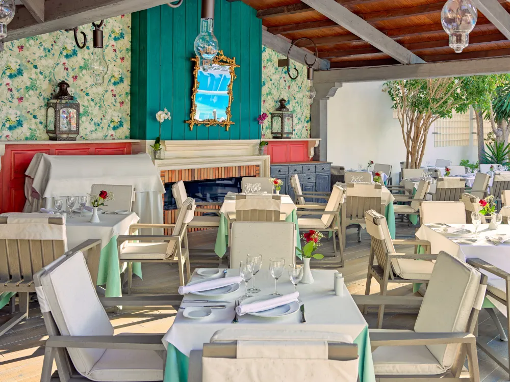 Poolbar Hotell Colon Guanahany, Playa de las Americas Teneriffa