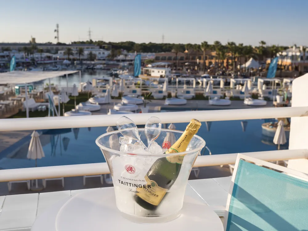 Utsikt från balkong på Hotell Casas Del Lago & Beach Club, Cala'n Bosch Menorca