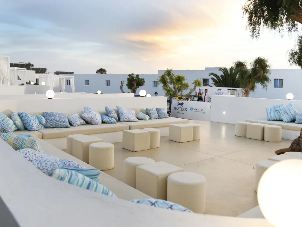 Exteriör på Hotell Lanzarote Aequora Suites, Puerto del Carmen