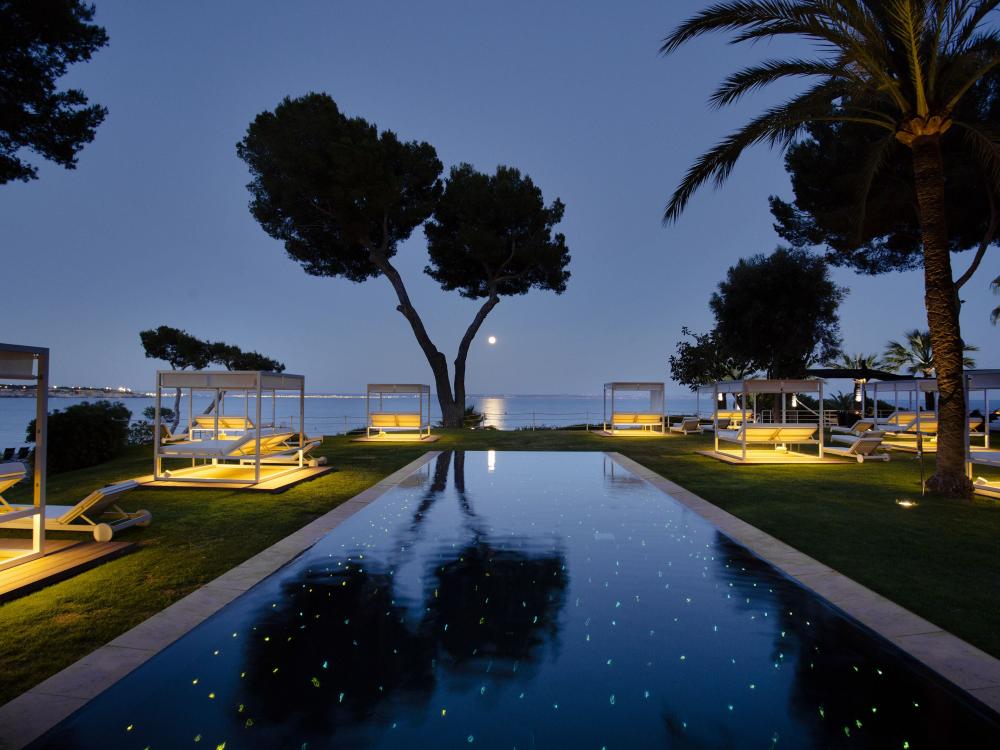 Pool på kvällen Hotell Gran Melia de Mar, Illetas Mallorca