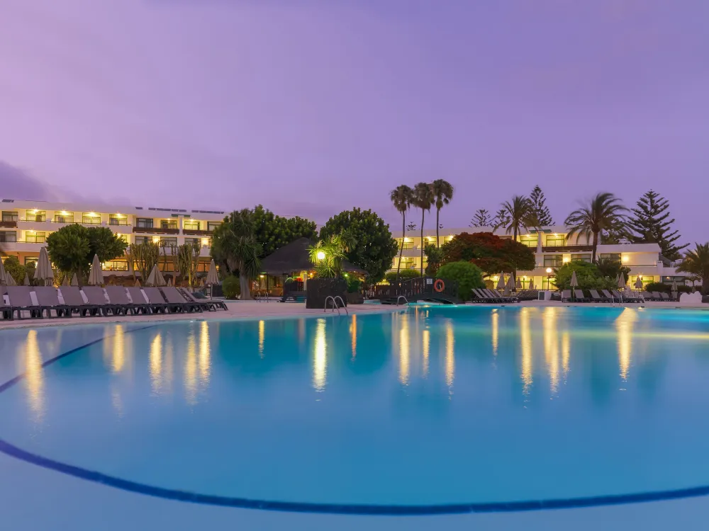 Pool på Hotell H10 Lanzarote Princess, Playa Blanca Lanzarote