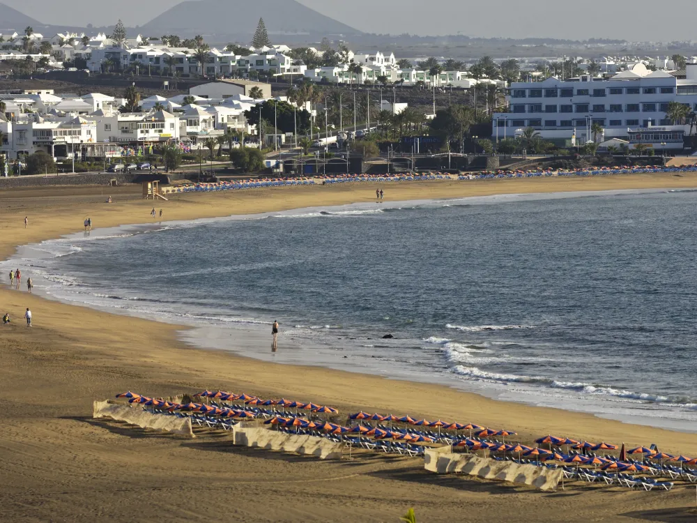 Stranden vid VIK Hotel San Antonio, Puerto del Carmen Lanzarote