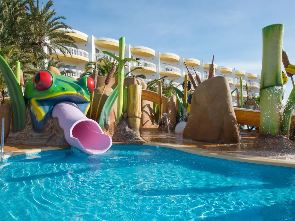 Iberostar Albufera Playa: Direkt strandläge i Alcudia – Halvpension ingår!