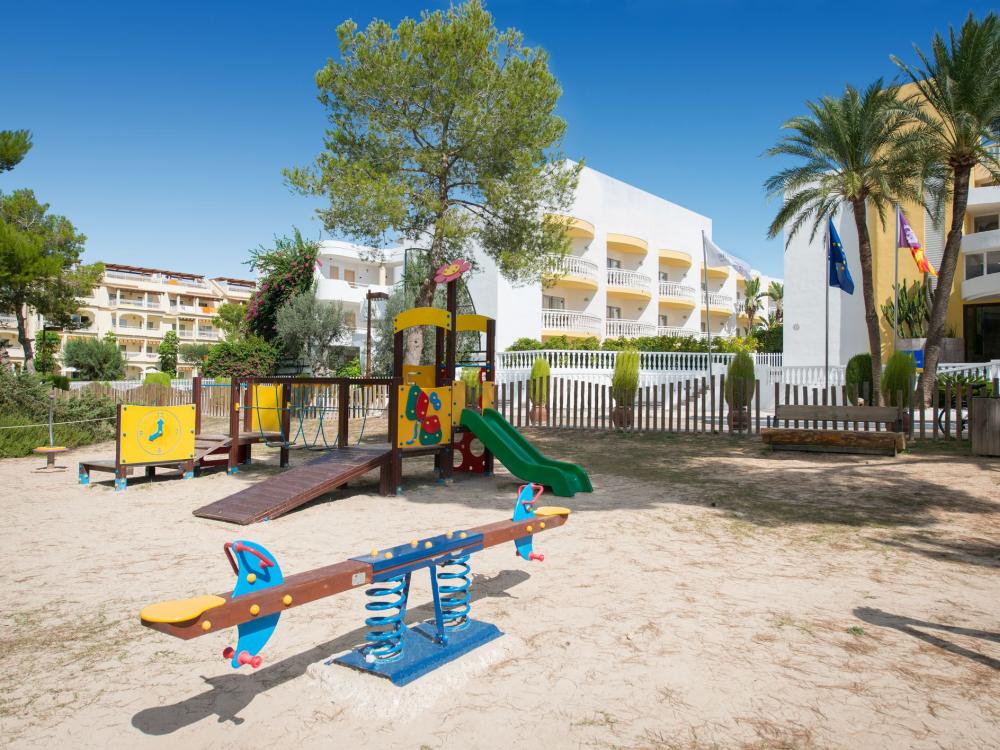 Iberostar Albufera Playa: Direkt strandläge i Alcudia – Halvpension ingår!