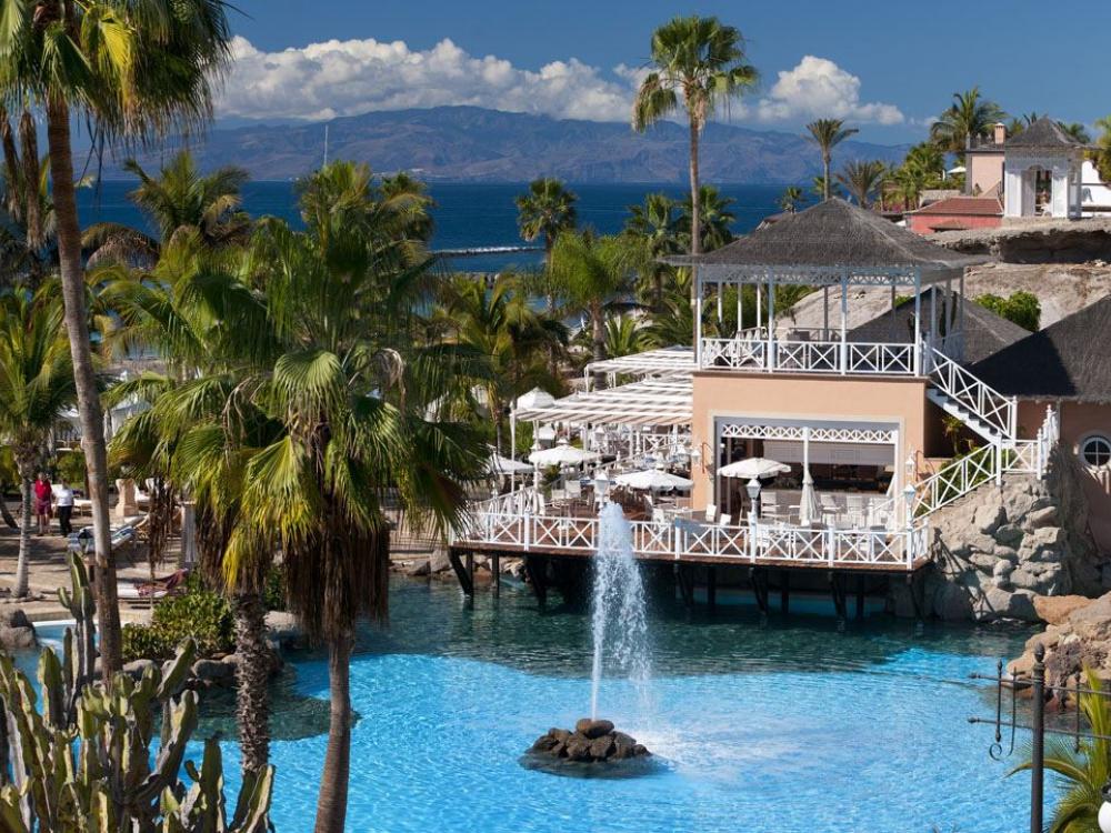 Gran Hotel Bahía del Duque Resort: Flärdfull lyx för livsnjutaren