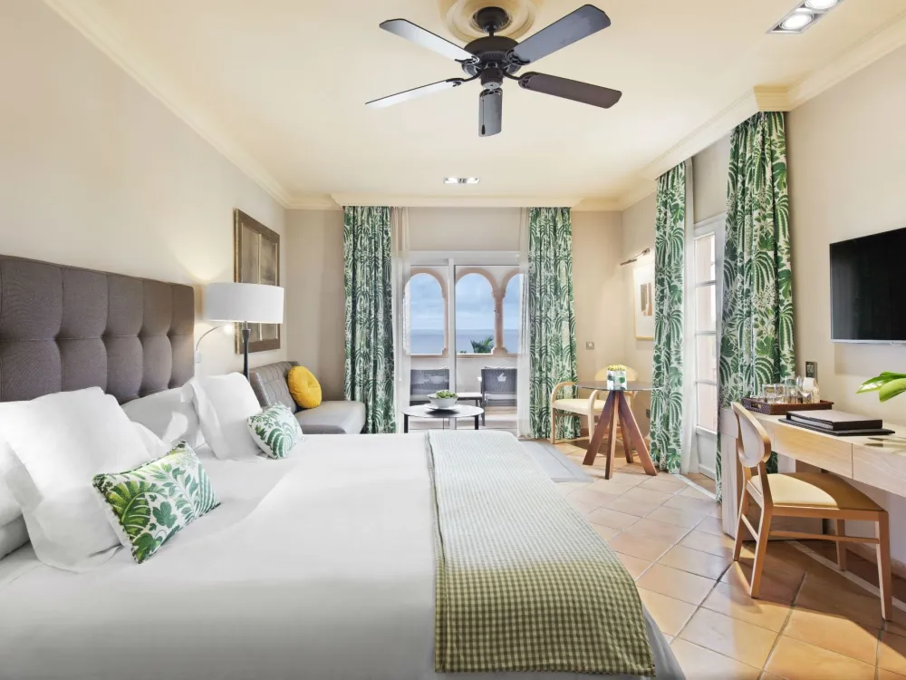 Gran Hotel Bahía del Duque Resort: Flärdfull lyx för livsnjutaren